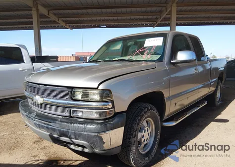 2001 Chevrolet Silverado 1500 Ls из США, поврежденный, VIN 2GCEK19T711284963